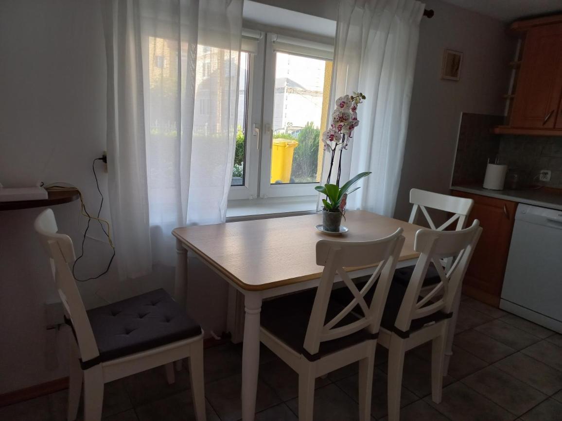מידזיזדרויה Apartament 2 Sypialnie Z Kuchnia - 200 Metrow Od Morza מראה חיצוני תמונה