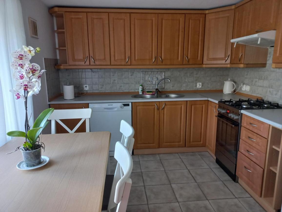 מידזיזדרויה Apartament 2 Sypialnie Z Kuchnia - 200 Metrow Od Morza מראה חיצוני תמונה
